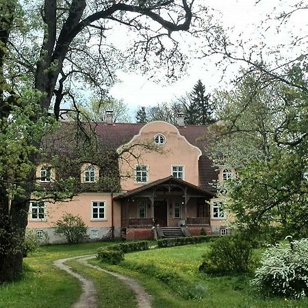 Maras Manor Hotell Turlava Exteriör bild