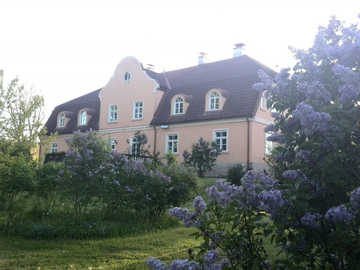 Maras Manor Hotell Turlava Exteriör bild