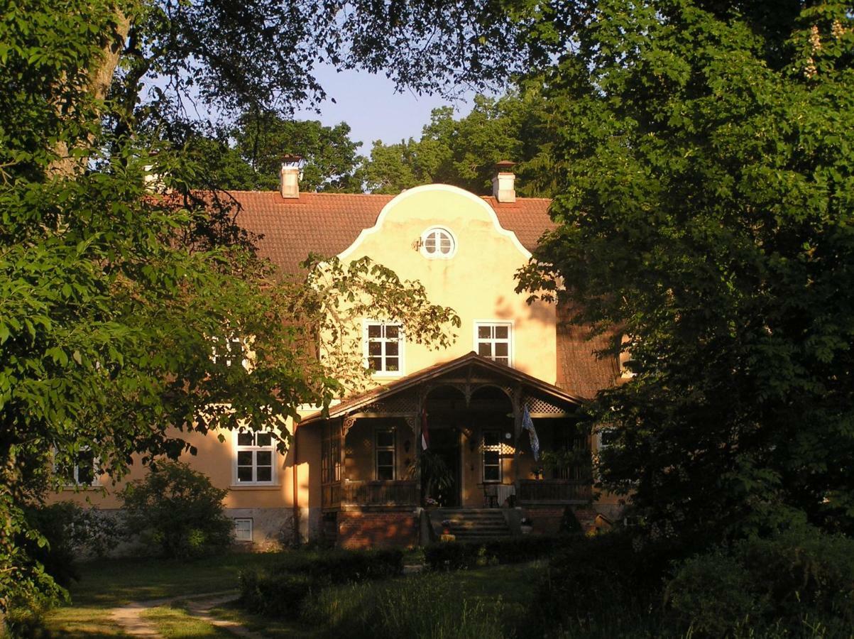 Maras Manor Hotell Turlava Exteriör bild